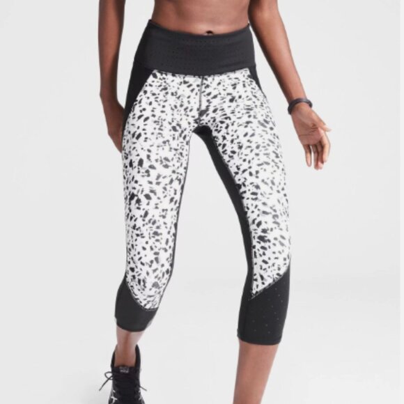 Athleta NWT Printed Stealth TruCool Capri - Picture 4 of 12